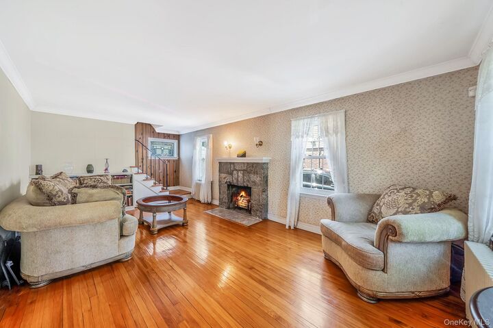 Property Photo:  850 Linden Avenue  NY 11510 