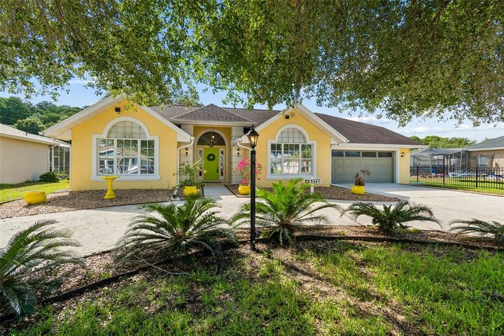 Property Photo:  12728 Flamingo Parkway  FL 34610 