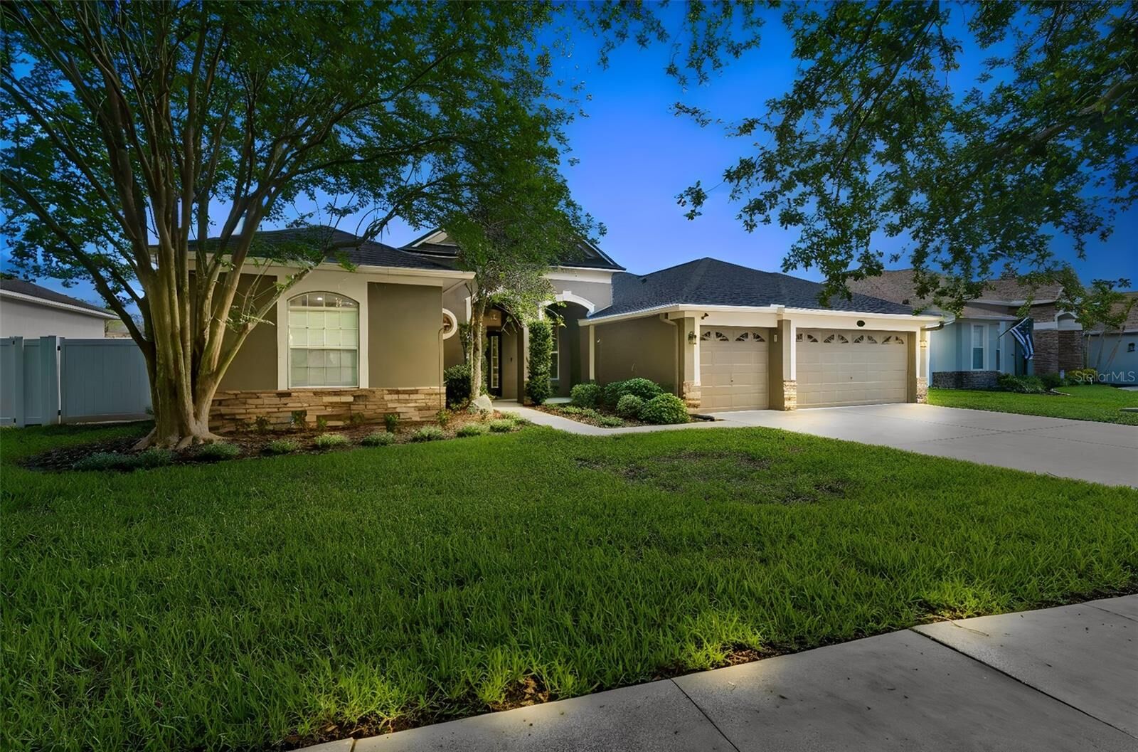 Property Photo: 3820 Misty Landing Drive FL 33594
