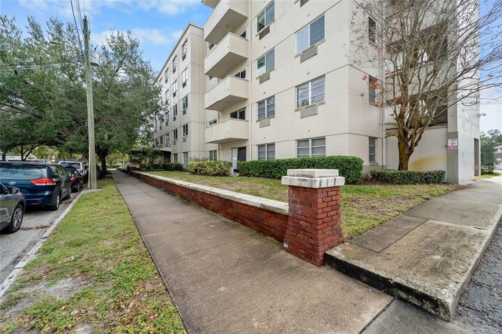 Property Photo: 406 S Cedar Avenue 307 FL 33606