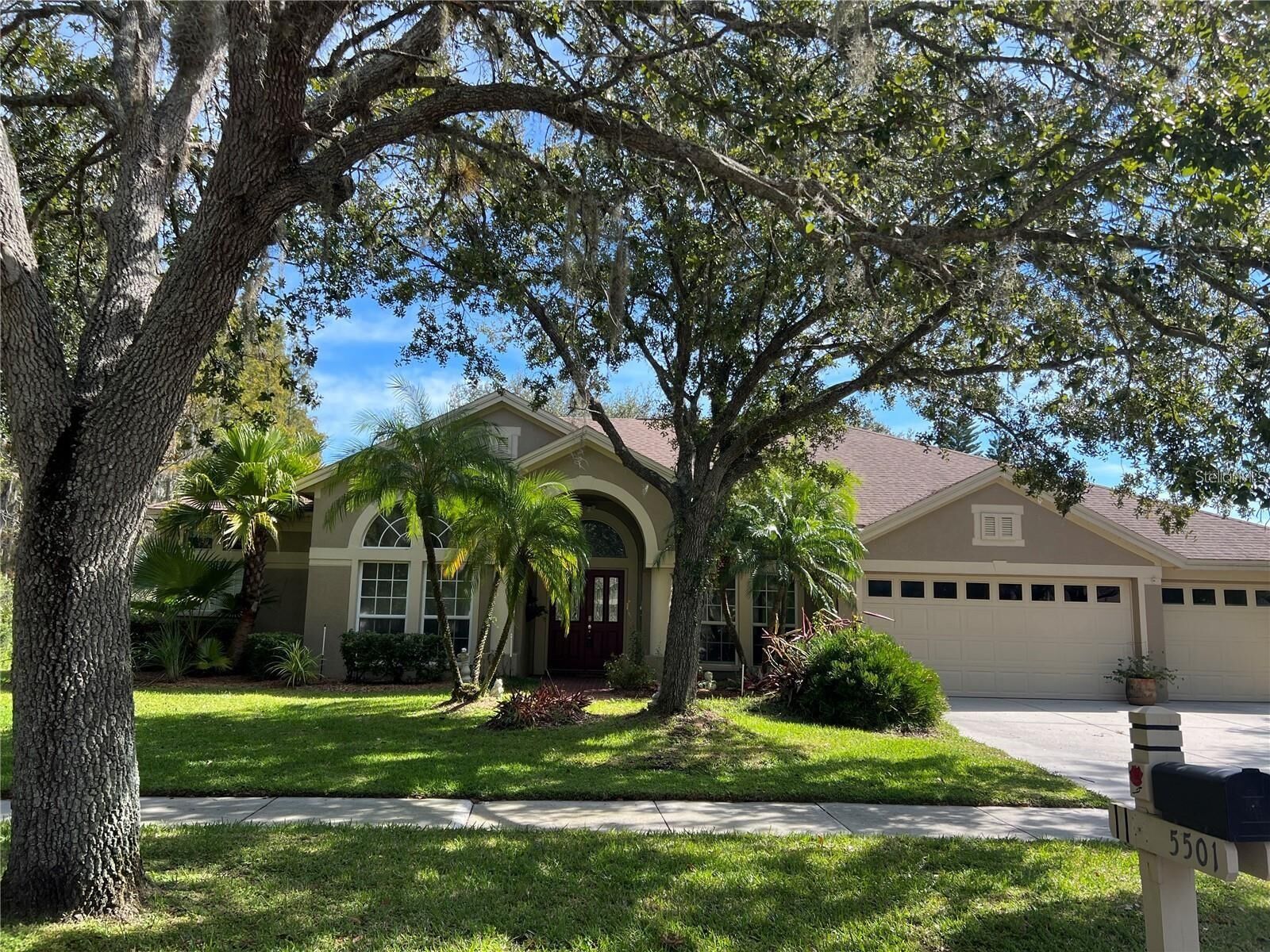 Property Photo: 5501 Reflections Boulevard FL 33558