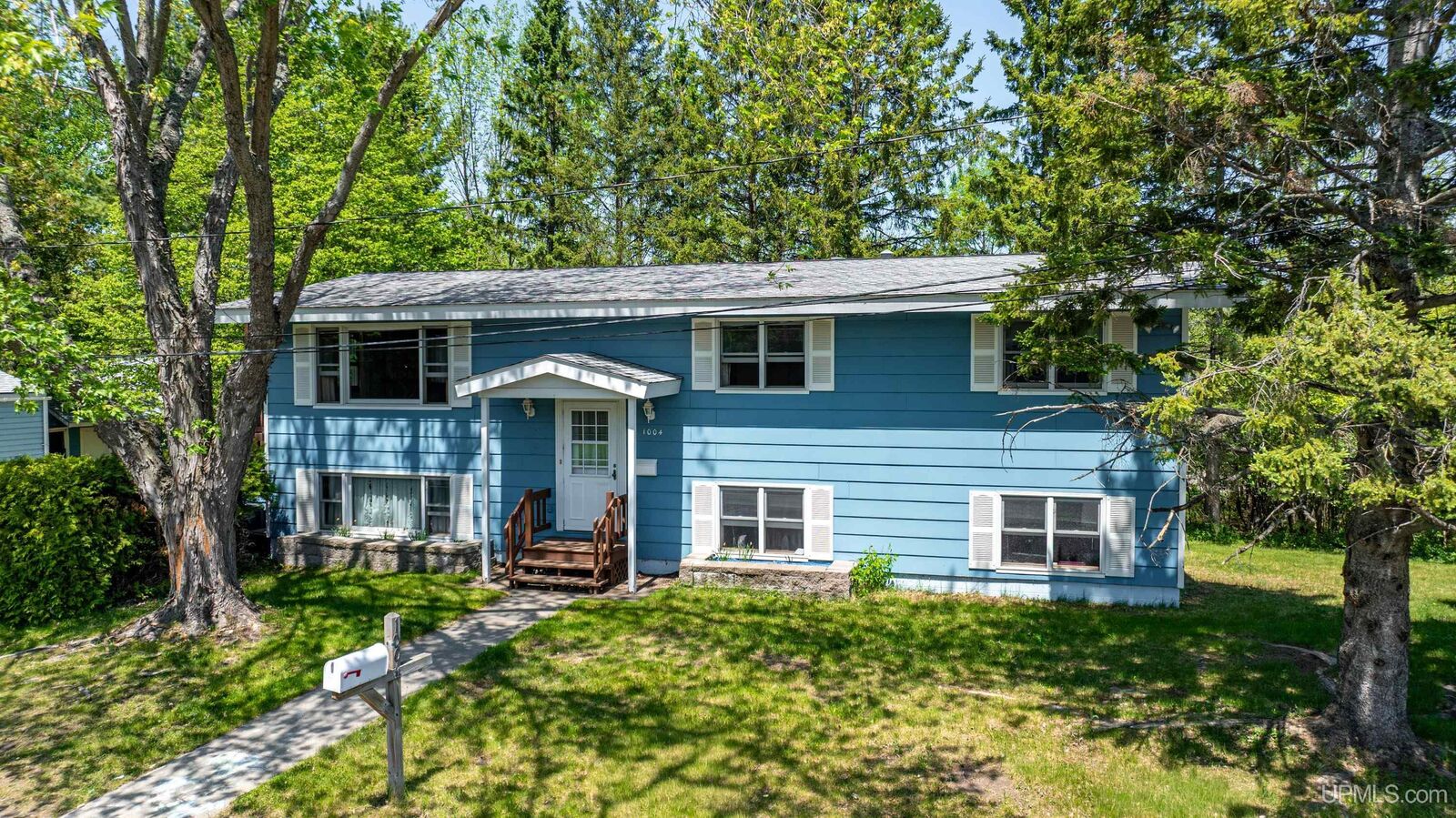 Property Photo: 1004 Baltic Avenue MI 49931