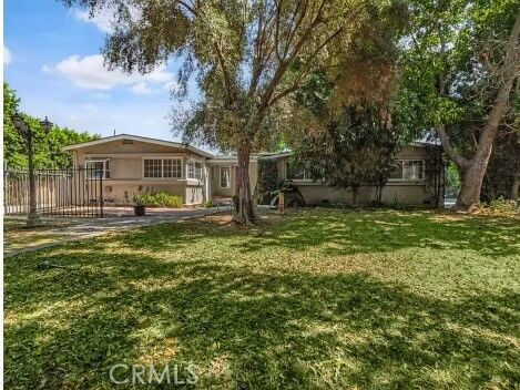 Property Photo:  5504 Tyrone Avenue  CA 91401 