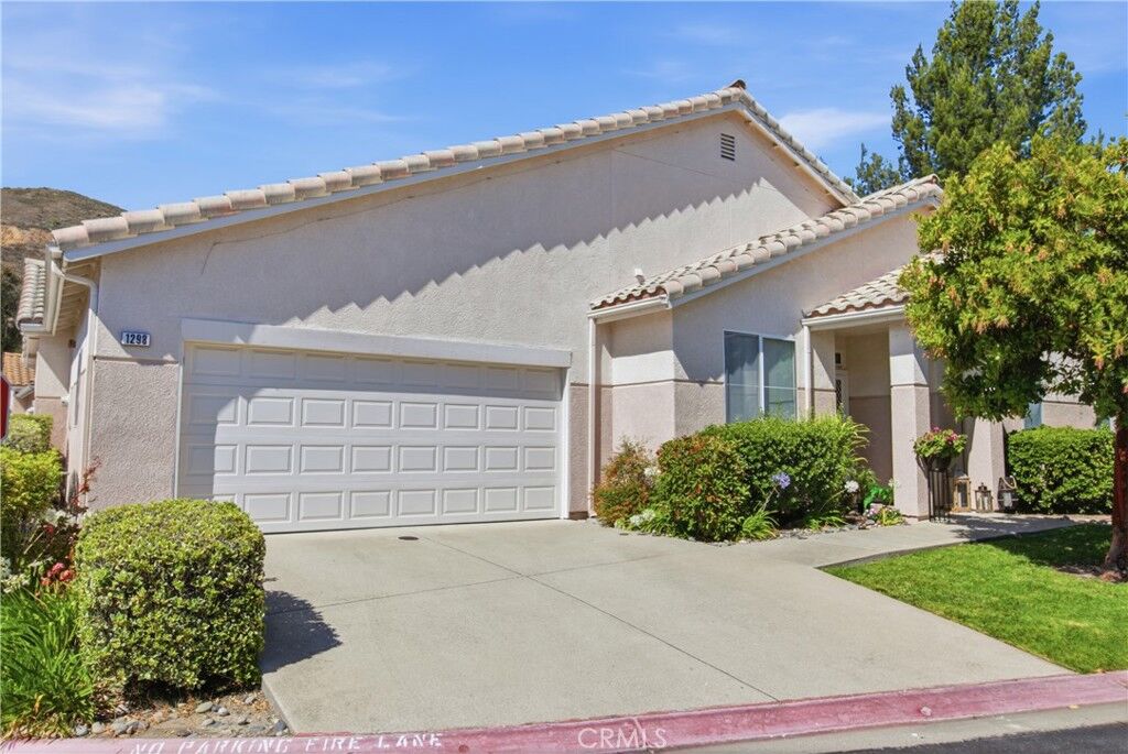 Property Photo:  1298 Manzanita Way  CA 93401 