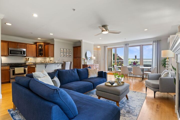 Property Photo: 16 Guilford Court 2B ME 04101