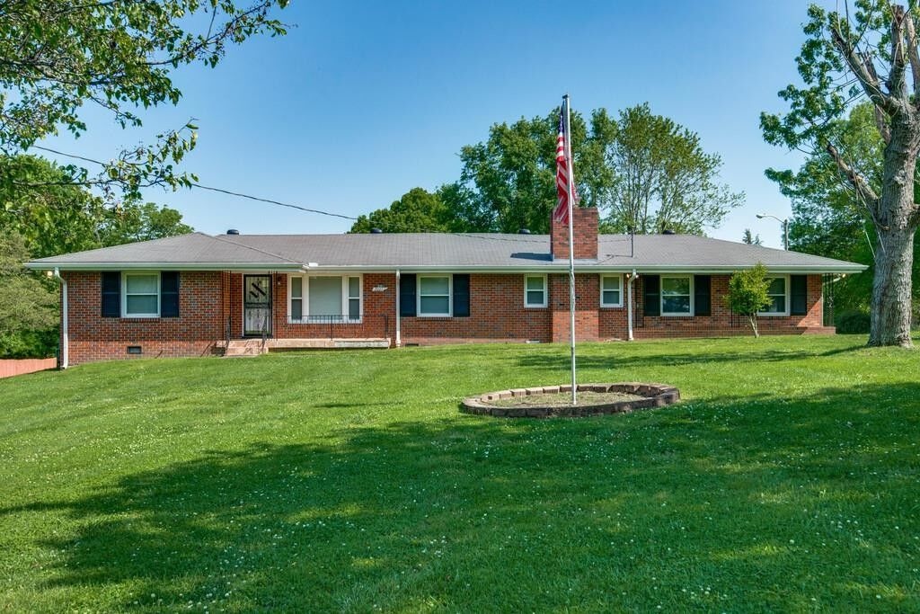 Property Photo: 2001 Paula Dr TN 37115