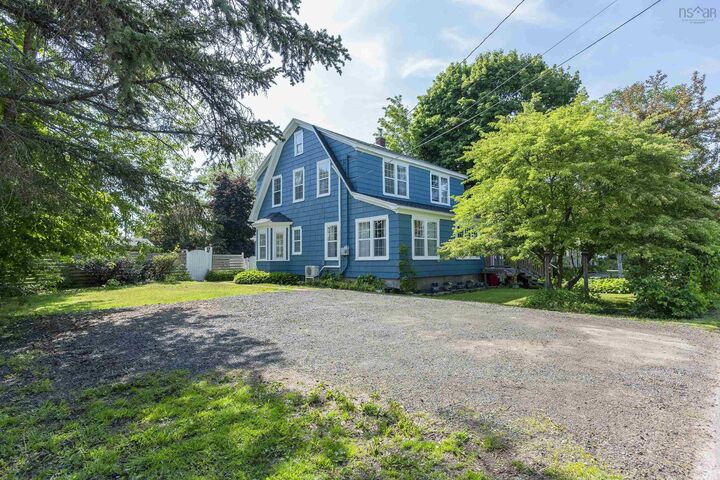 Property Photo: 145 Commercial Street NS B0P 1S0