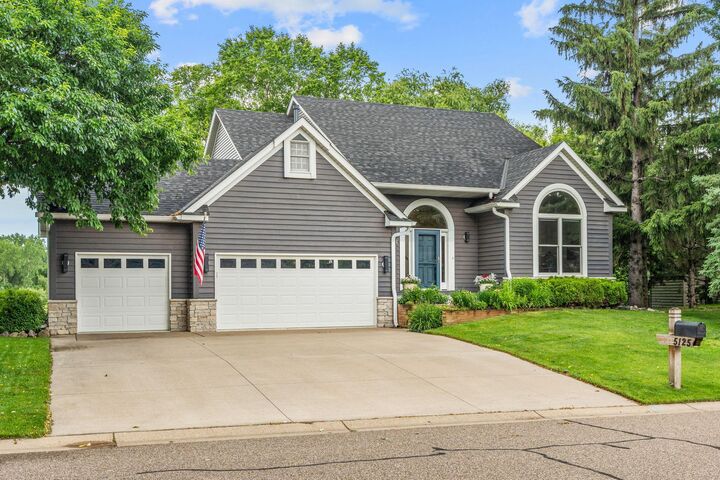 Property Photo:  5125 Trenton Lane N  MN 55442 