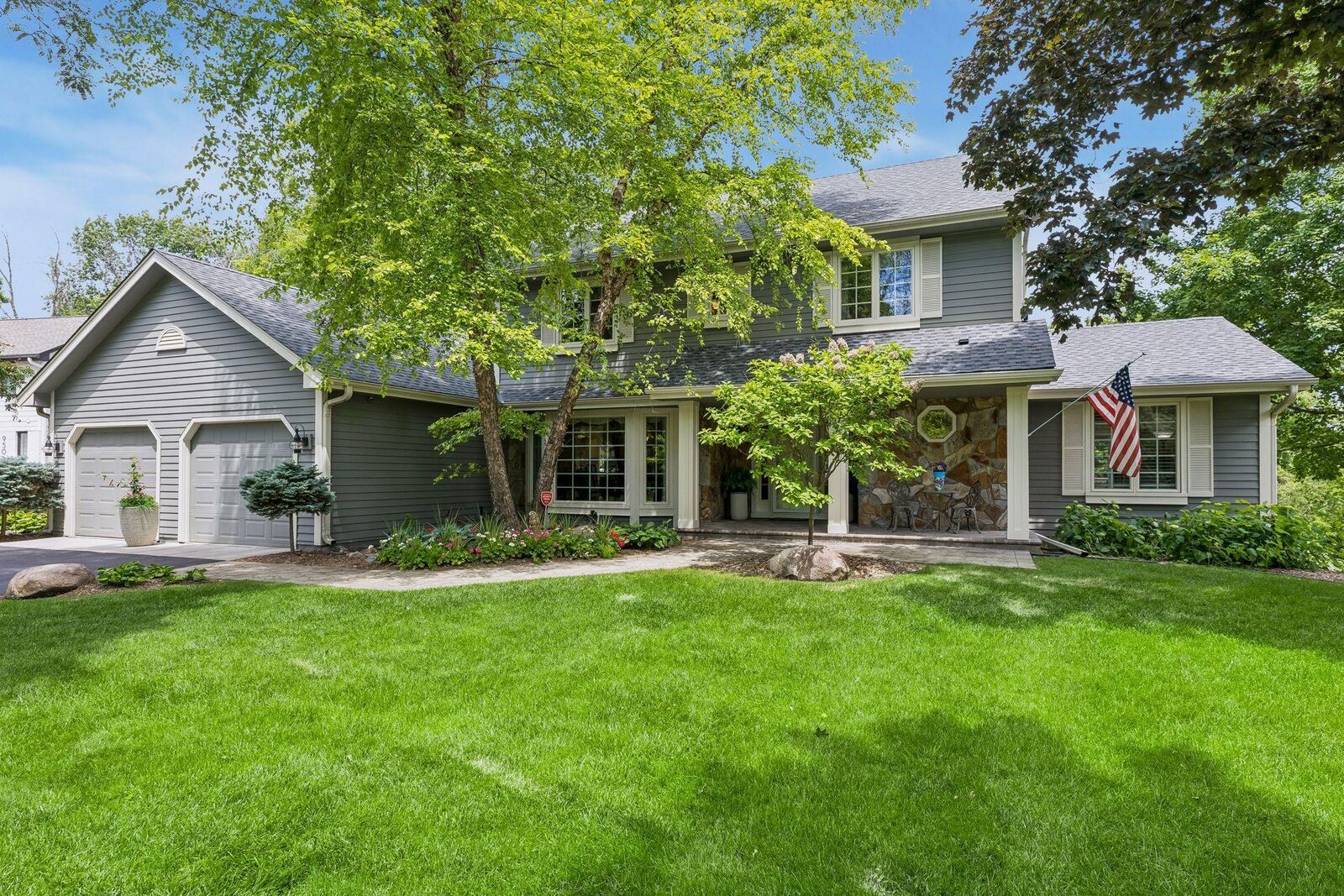 Property Photo: 940 Brockton Lane N MN 55447