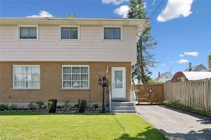 Property Photo:  73 Henry Street  ON N1R 3W5 