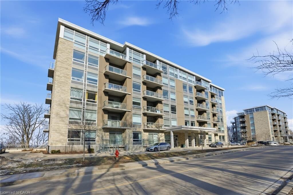 Property Photo:  467 Charlton Avenue E 307  ON L8N 0B3 