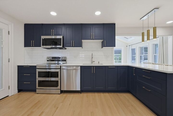 Property Photo:  138 Tolman St  MA 02465 