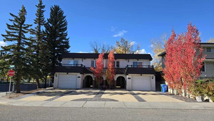 Property Photo: 5803 Dalgleish Road NW AB T3A 1K4