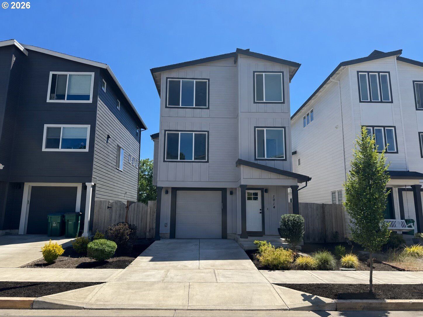 Property Photo: 1014 E Ginger Root Ct OR 97132