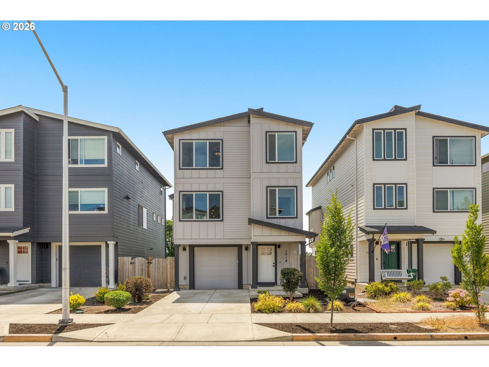 Property Photo:  1014 E Ginger Root Ct  OR 97132 