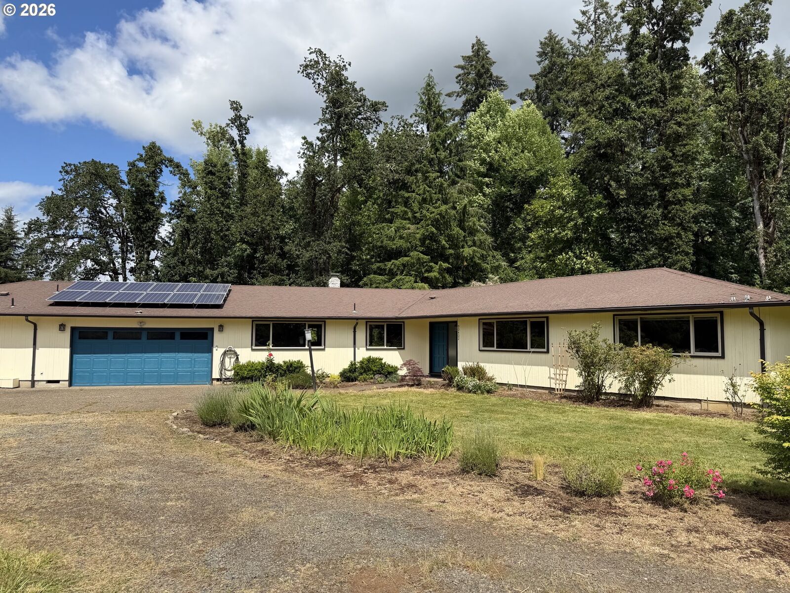 Property Photo: 90402 Marcola Rd OR 97478