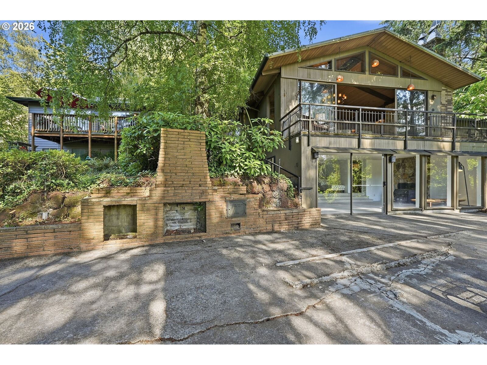 Property Photo: 3700 SE Ellis St OR 97202