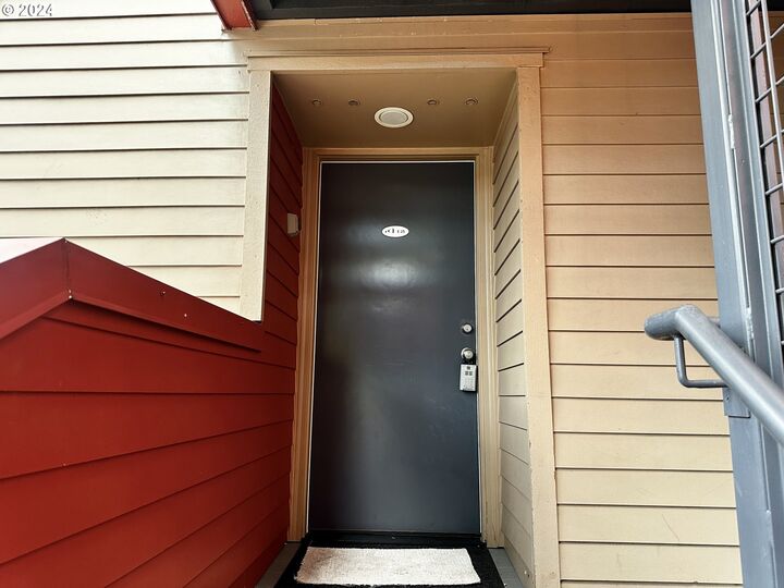 Property Photo: 730 NW Naito Pkwy E25 OR 97209