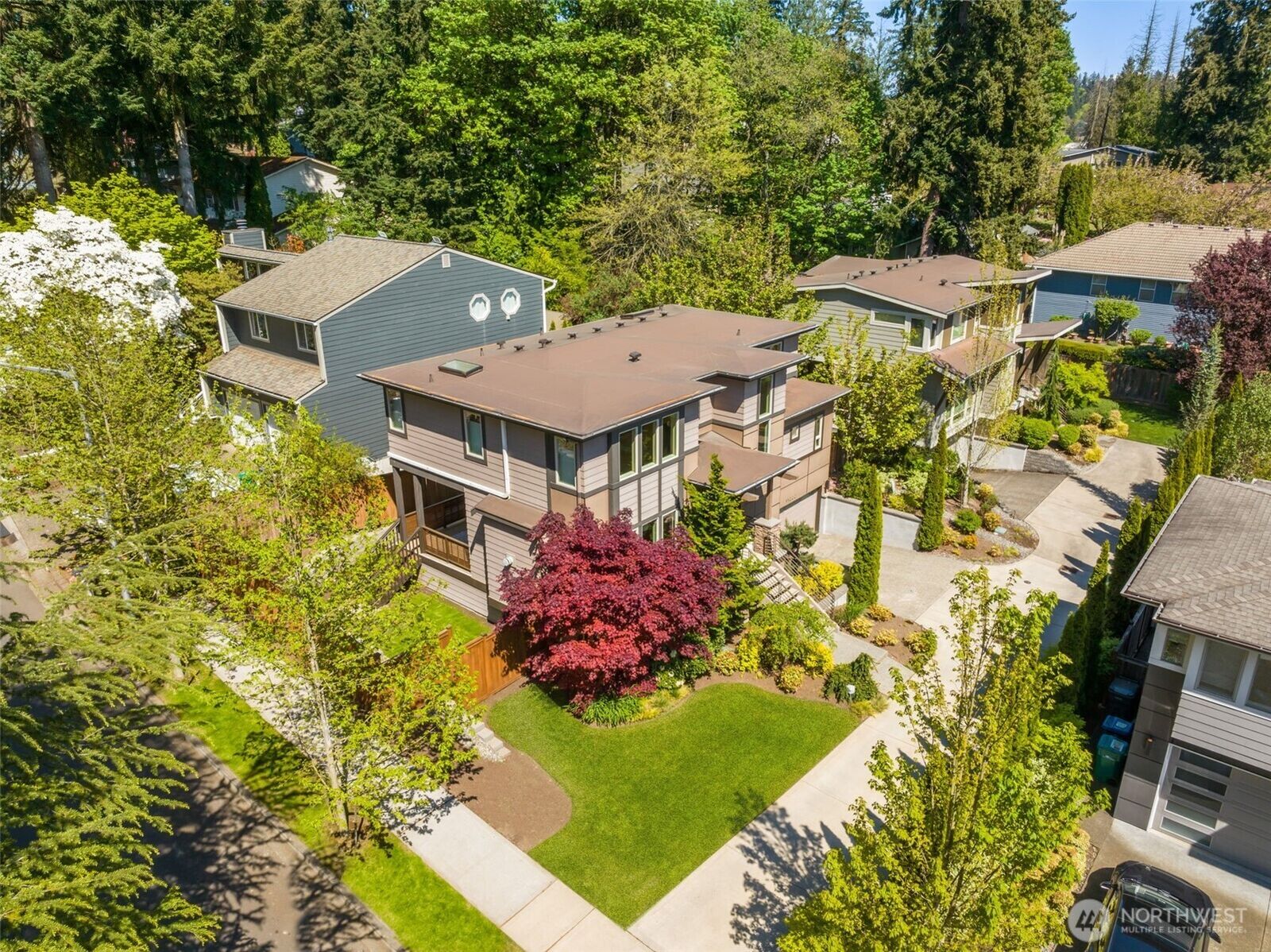 Property Photo:  11222  116th Place NE L4  WA 98033 
