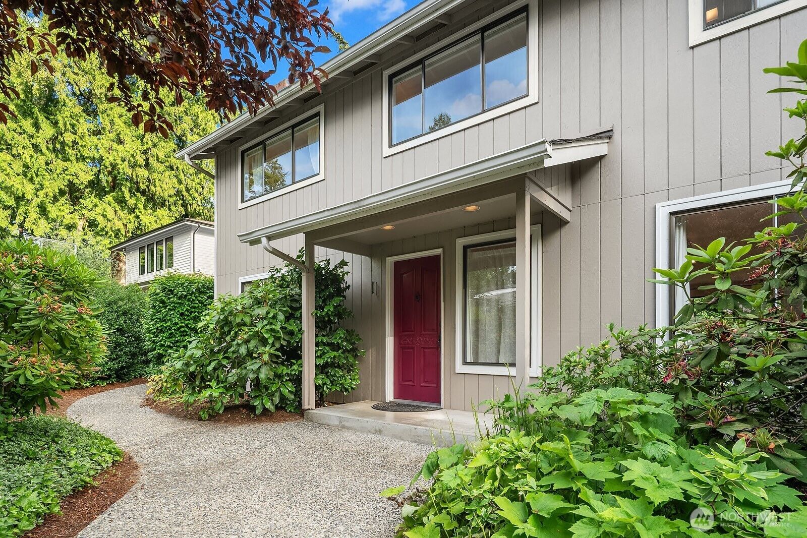 Property Photo: 2958 72nd Avenue SE WA 98040