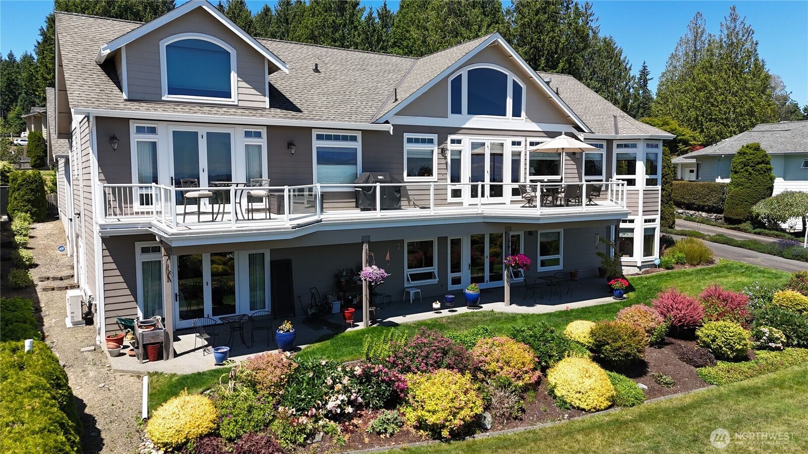 Property Photo:  8102 E Perelli Lane  WA 98366 