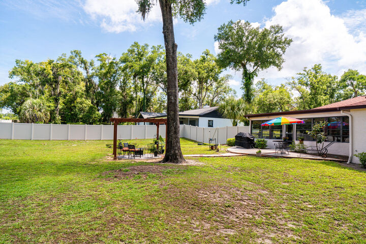 Property Photo: 1546 Stormway Court FL 32712
