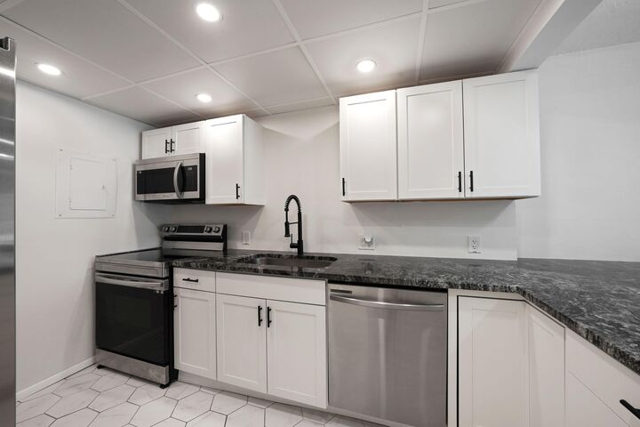 Property Photo:  7100 NW 17th Street 220  FL 33313 