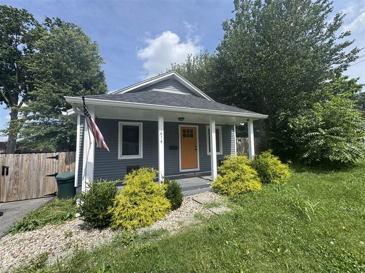 Property Photo:  614 N Jackson Street  KY 42718 