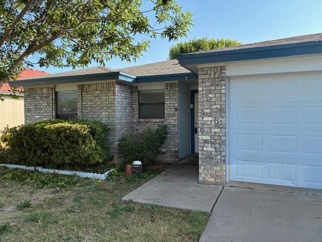 Property Photo:  2718 Regent Boulevard  TX 76905 