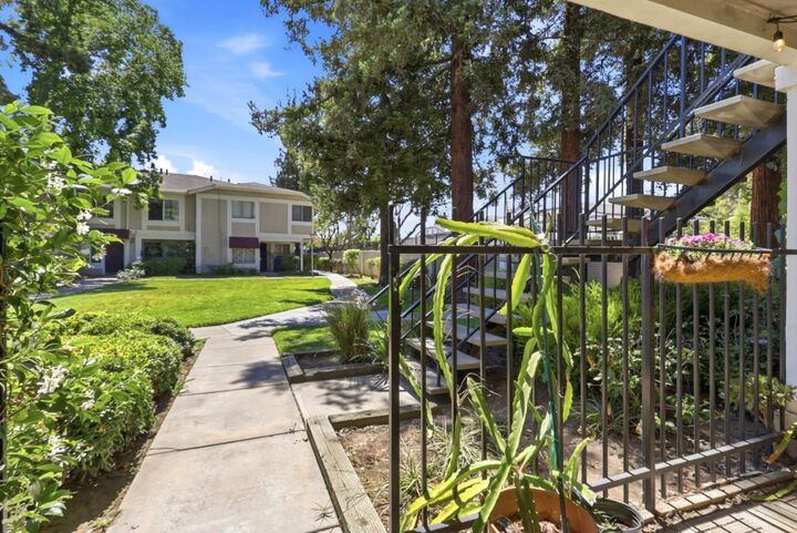 Property Photo: 30 Muirfield Court CA 95116