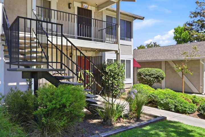 Property Photo:  30 Muirfield Court  CA 95116 