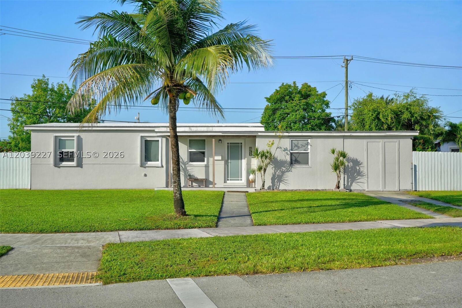 Property Photo:  11300 SW 40th St  FL 33165 