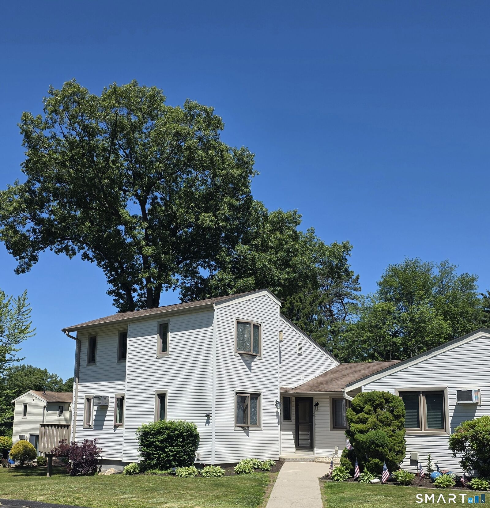 Property Photo: 132 Butternut Lane 138 CT 06010
