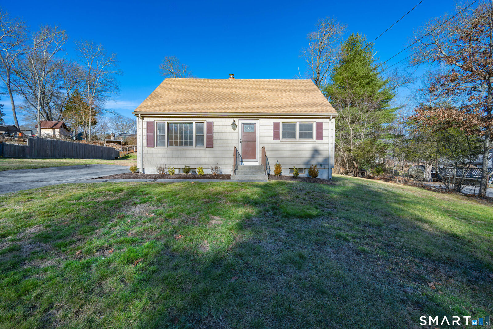 Property Photo:  22 Oak Drive  CT 06359 