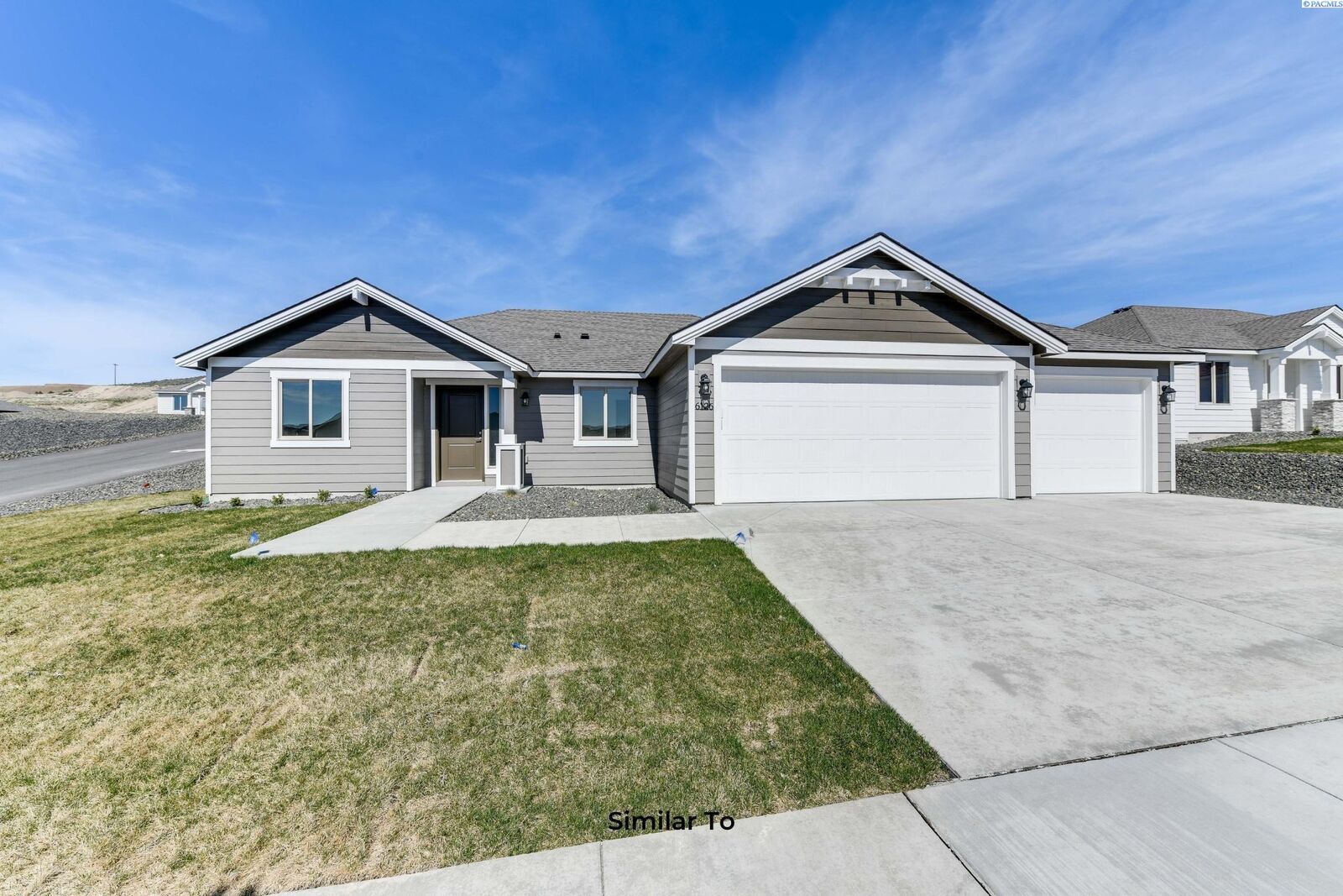 Property Photo: 407 Glenwood Ave WA 98930