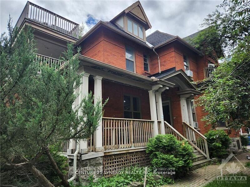 Property Photo:  450 Maclaren Street 8  ON K1R 5K6 
