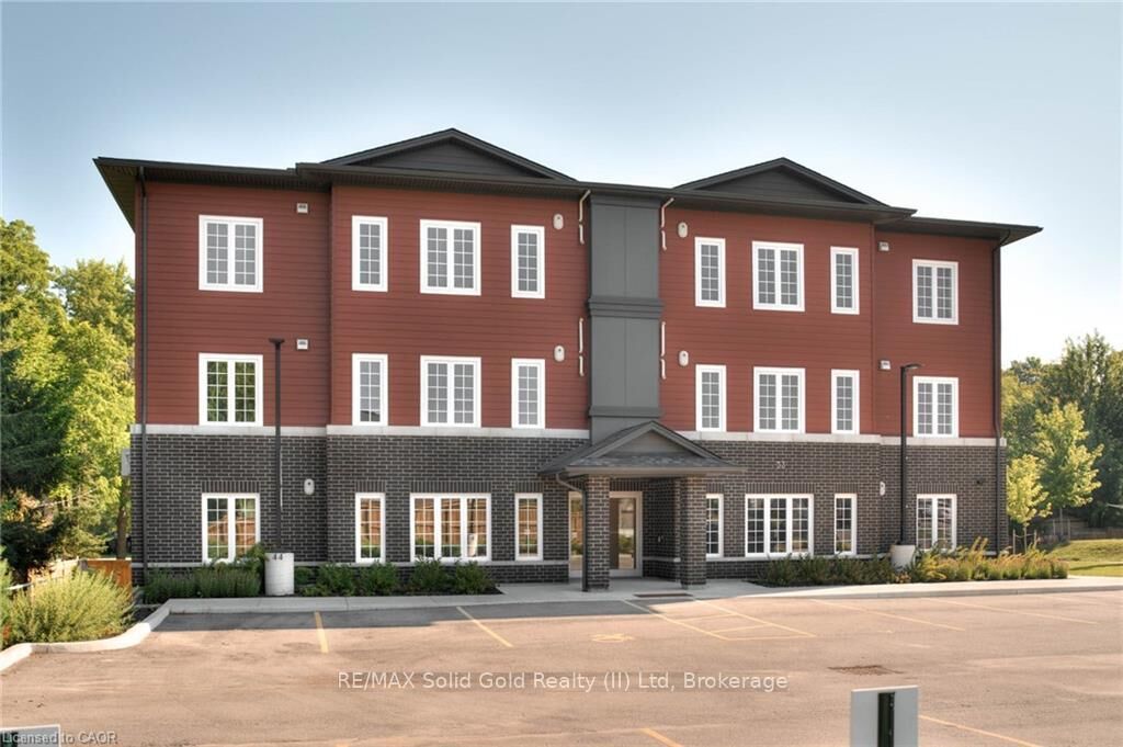 Property Photo: 33 Murray Court 5 ON N0K 1M0
