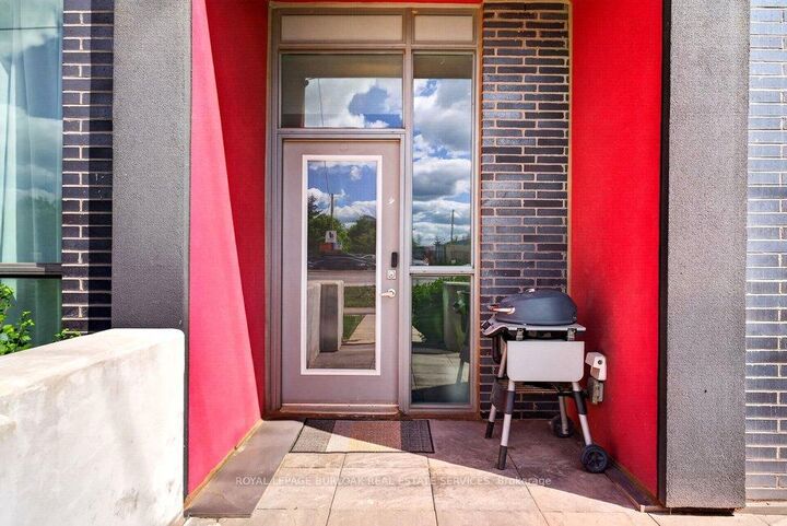 Property Photo: 5240 Dundas Street B209 ON L7L 0J6
