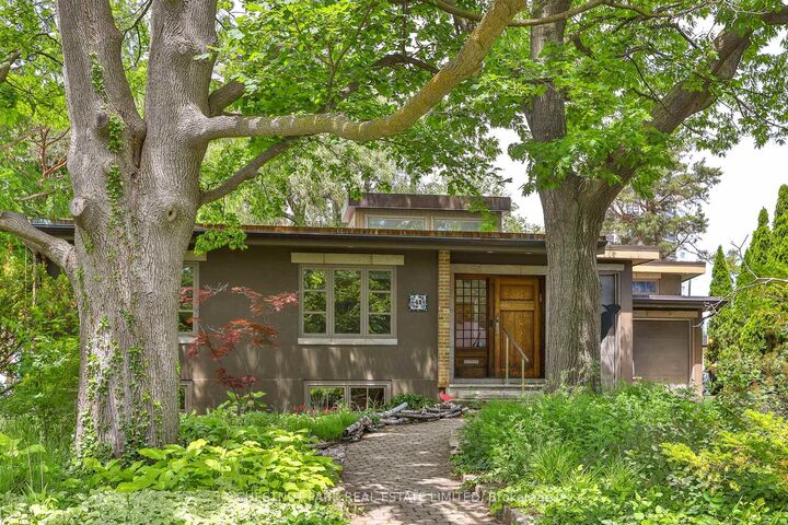 41 Hurlingham Crescent — photo 1