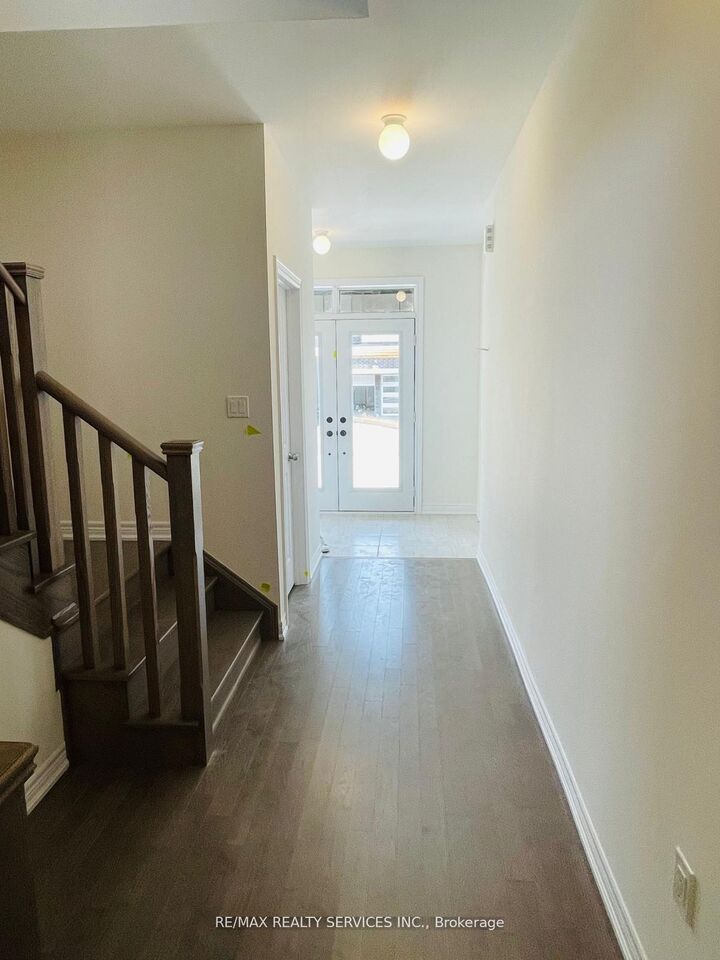 Property Photo: 169 Wesmina Avenue ON L4A 5A2