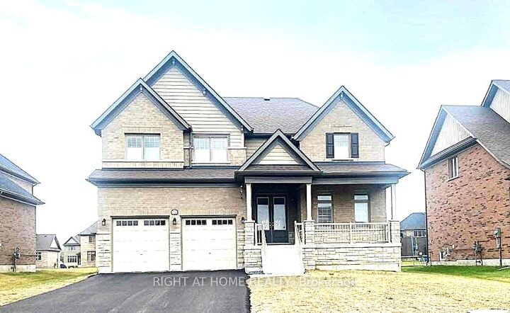 24 Summer Breese Drive W — photo 1