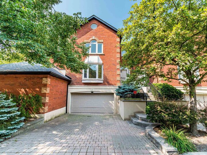 Property Photo: 1100 Queen Street W 2 ON L5H 4J4