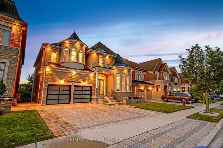 Property Photo: 9 Interlacken Drive ON L6X 0Y1