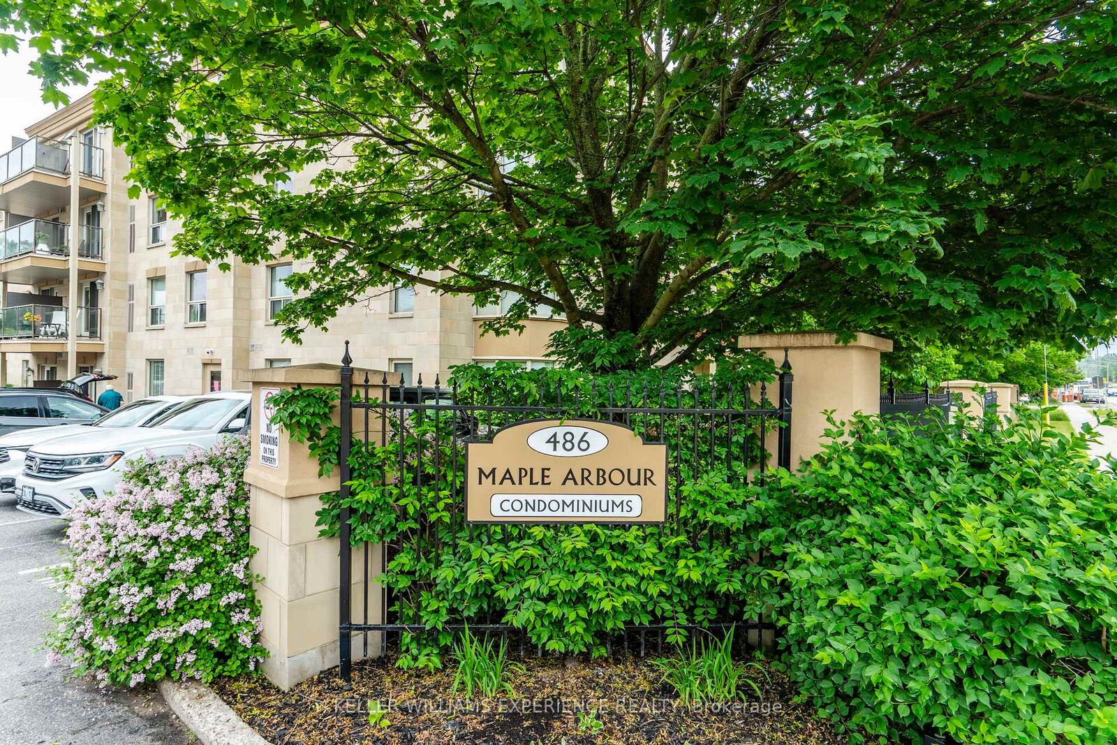 Property Photo: 486 Laclie Street Unit 111 ON L3V 4P9