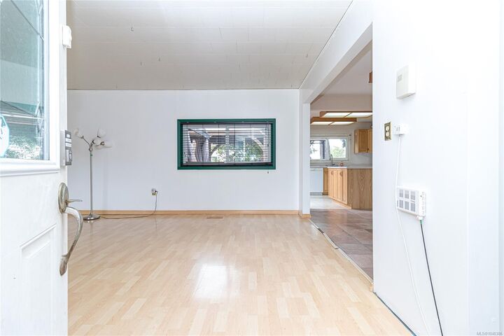 Property Photo: 2912 Phipps Rd BC V9B 3V9