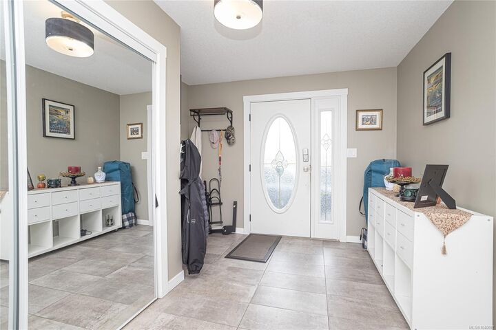 Property Photo: 671 Marsh Wren Pl BC V9T 5R4