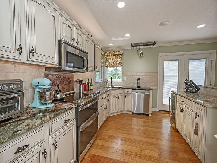 Property Photo: 2010 Michael Drive PA 15227