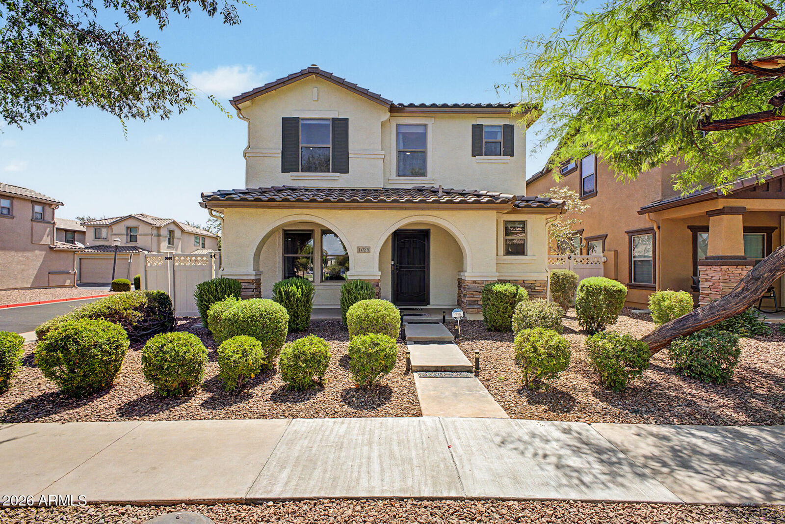 Property Photo:  1020 S Cheshire Lane  AZ 85296 
