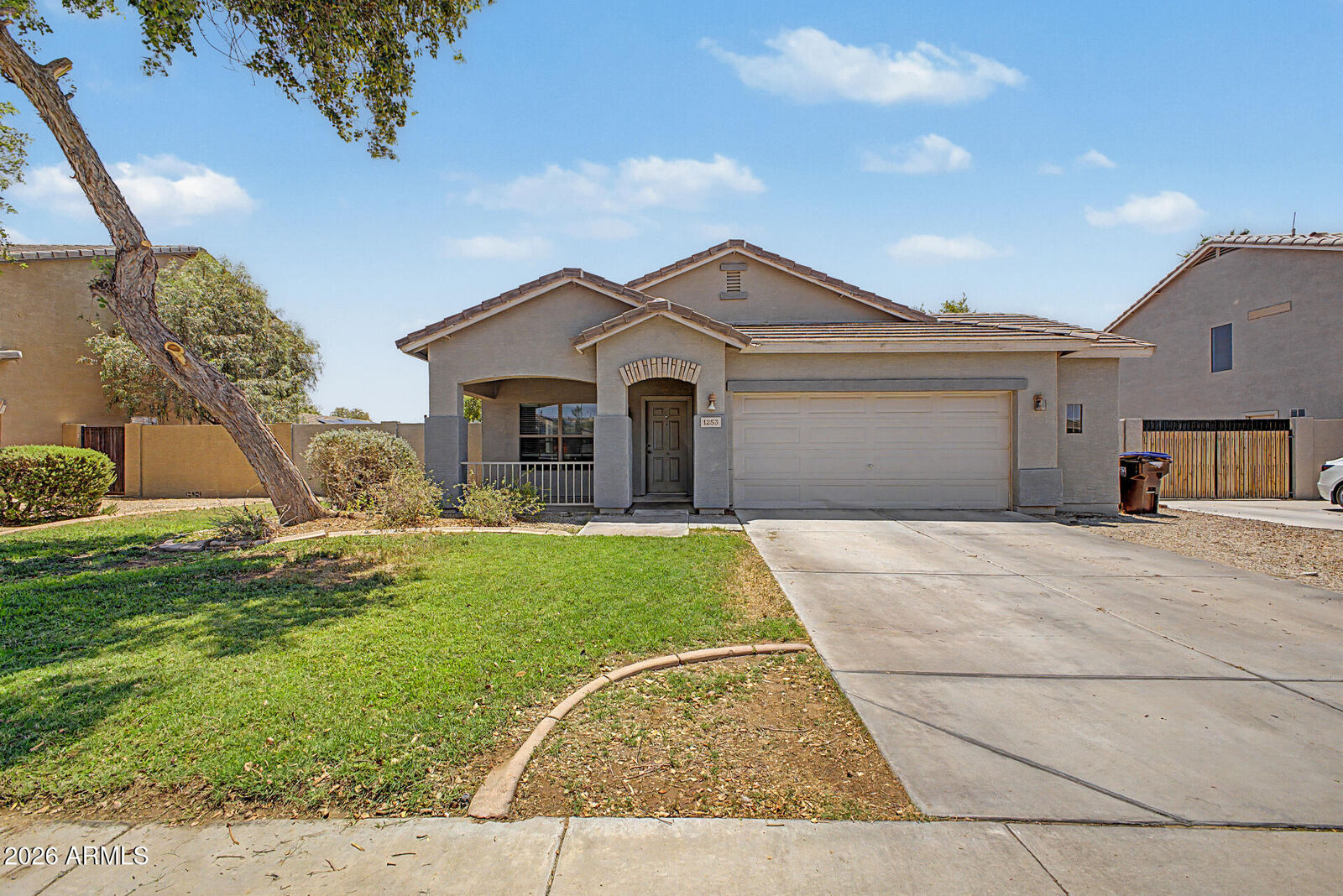 Property Photo:  1253 E Heather Drive  AZ 85140 