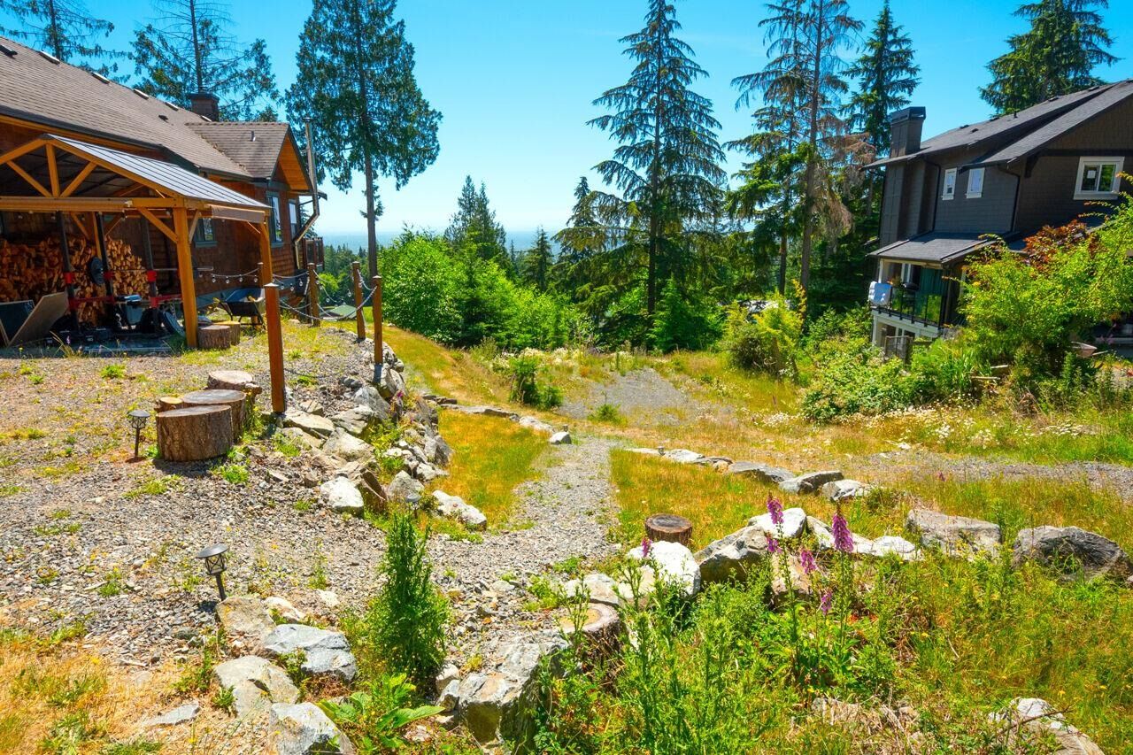 Property Photo: 931 Fairway Lane BC V0N 1G2